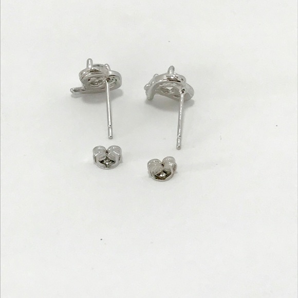 🔥Silver 925 Heart Stud Small Kids Earrings - Picture 5 of 6